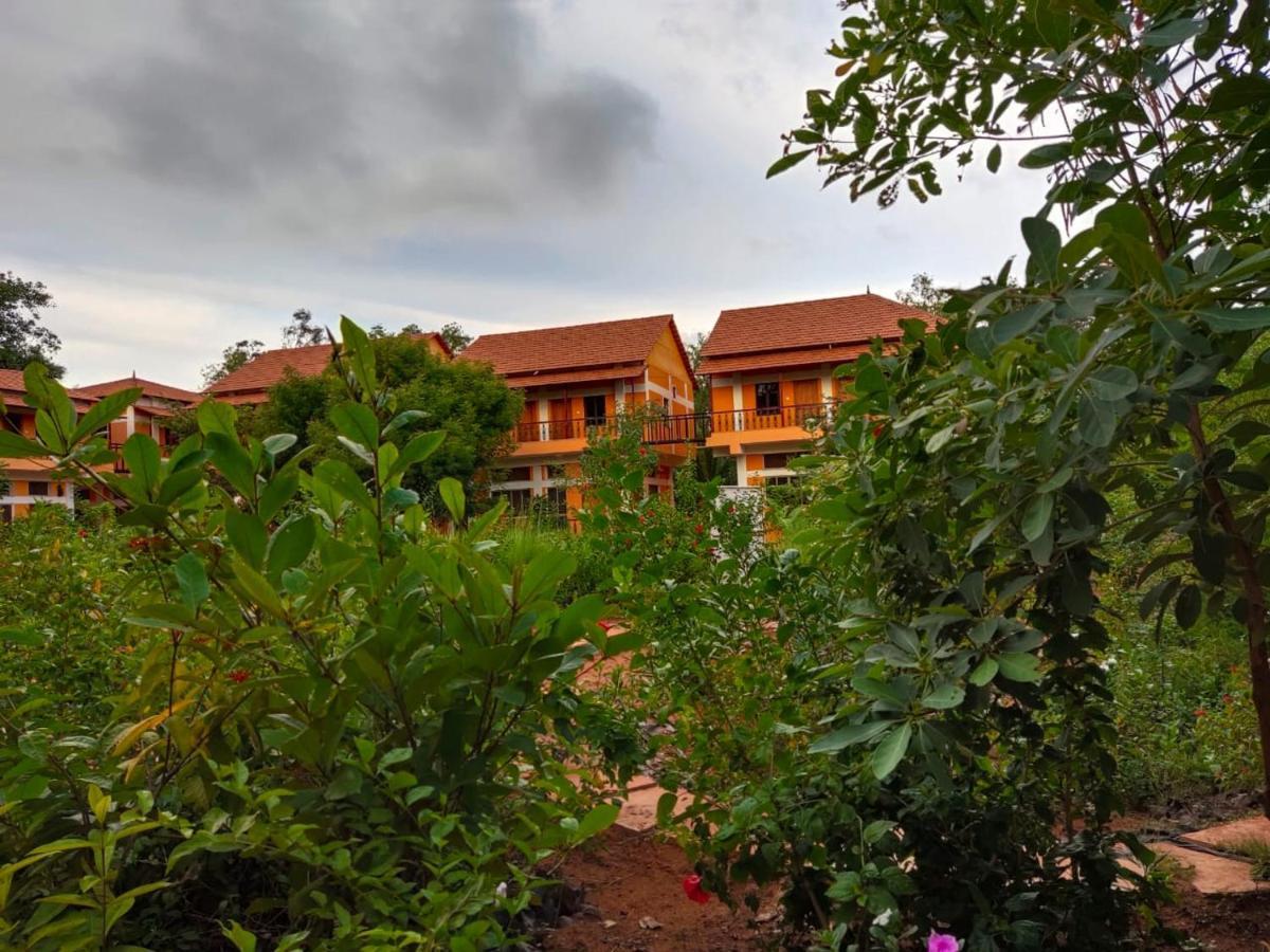 Paradisestay Auro Jungle Resort Pondicherry Exterior photo